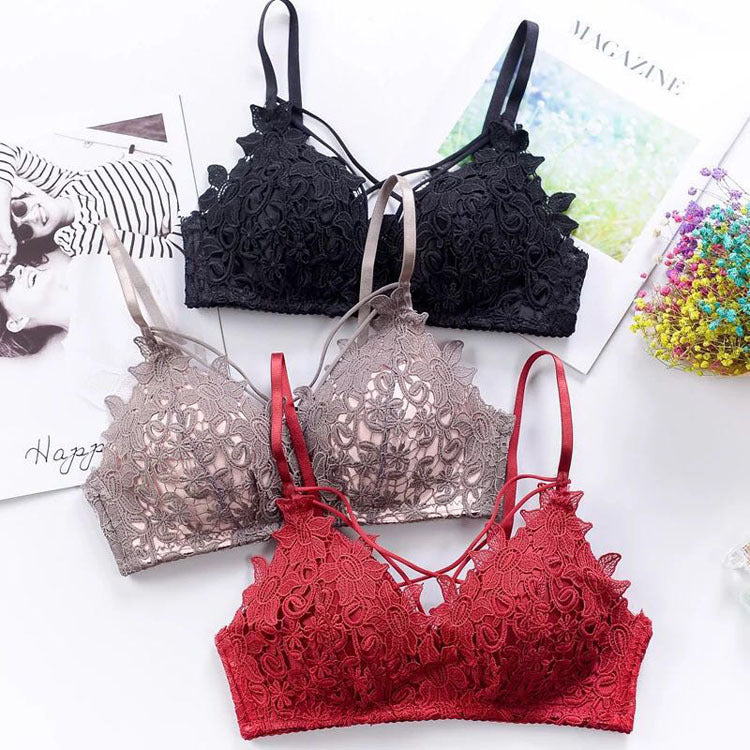 Lace gathered bra